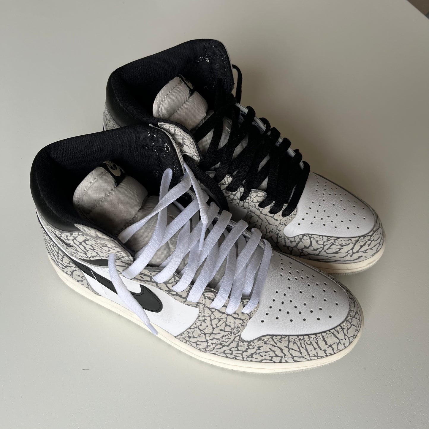 Air Jordan 1 Retro High OG White Cement (taille 42)