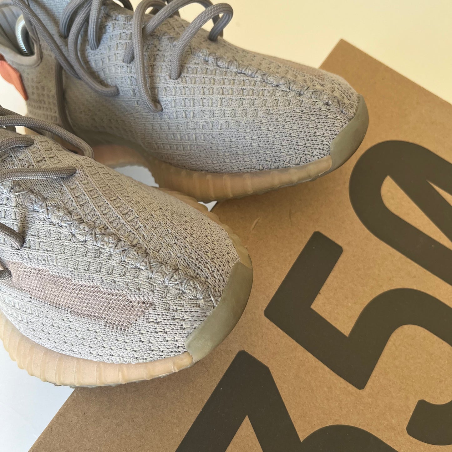 Adidas Yeezy Boost 350 V2 True Form (taille 42 2/3)