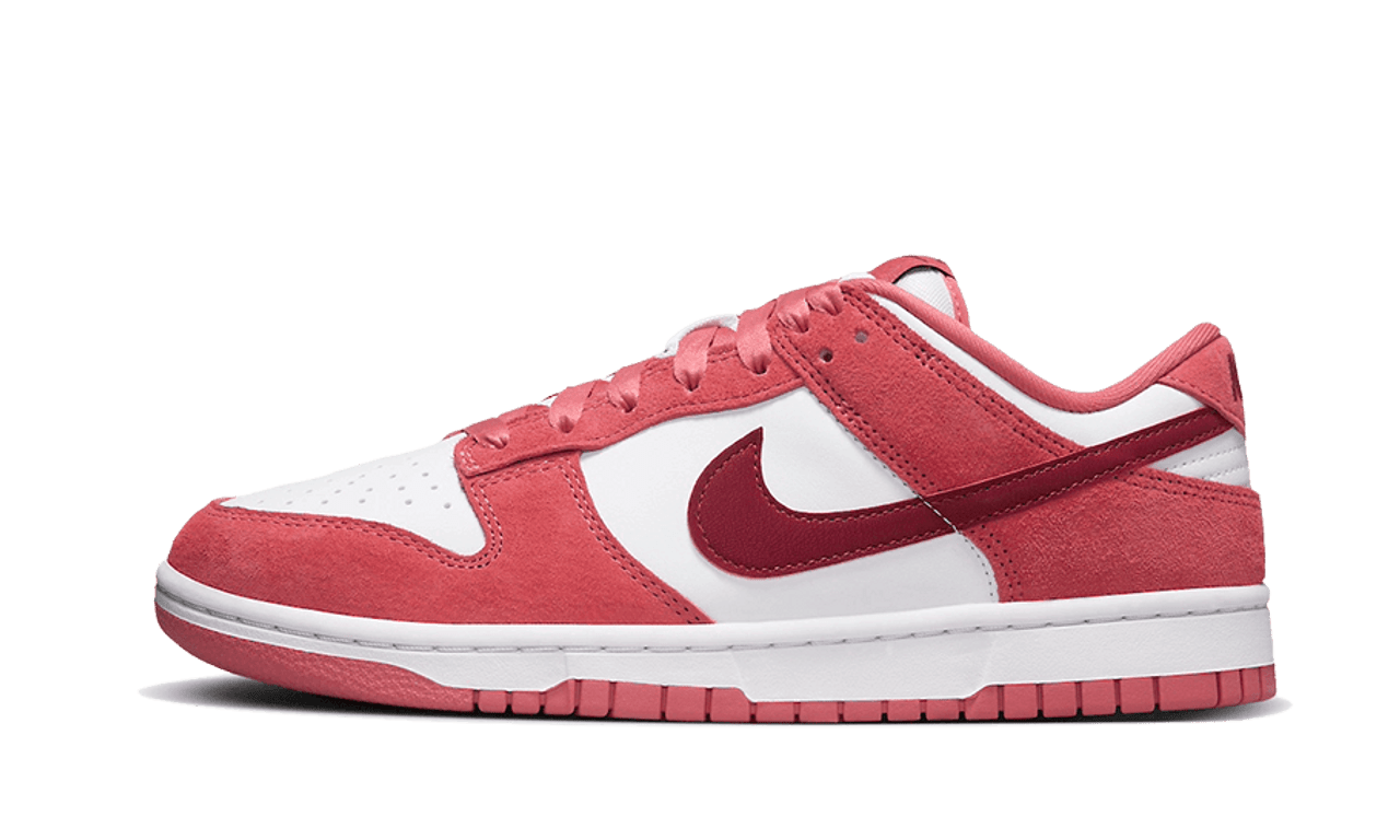 Nike Dunk Low Valentine's Day (2024)