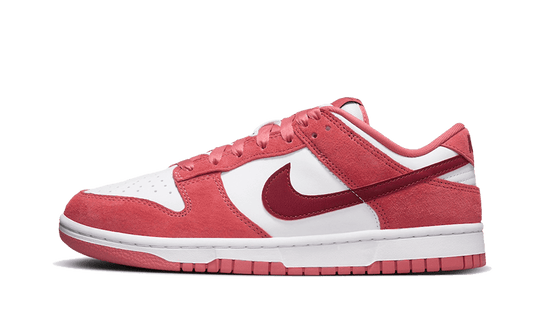 Nike Dunk Low Valentine's Day (2024)