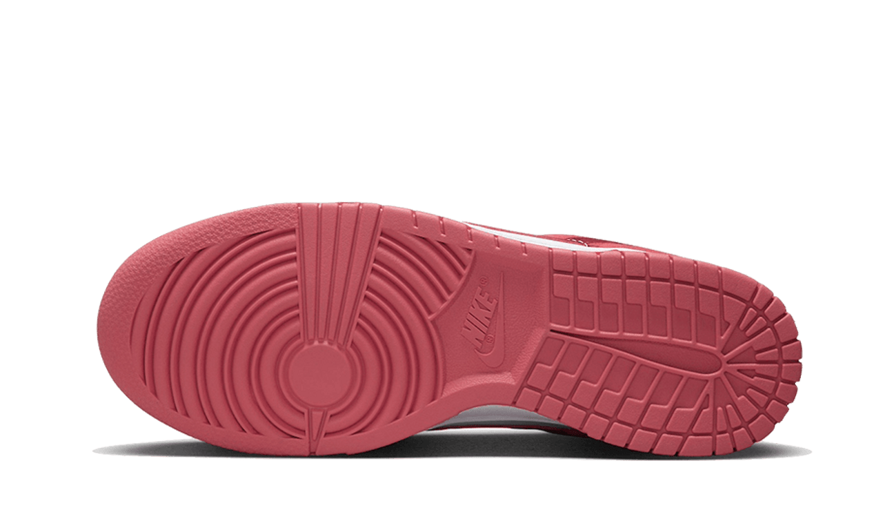 Nike Dunk Low Valentine's Day (2024)