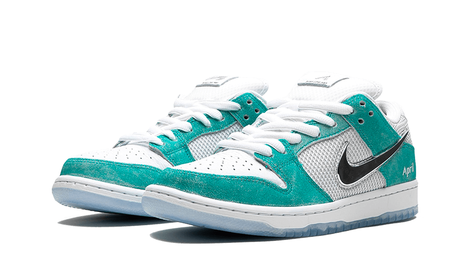 Nike SB Dunk Low April