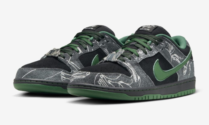 Nike SB Dunk Low There Skateboards