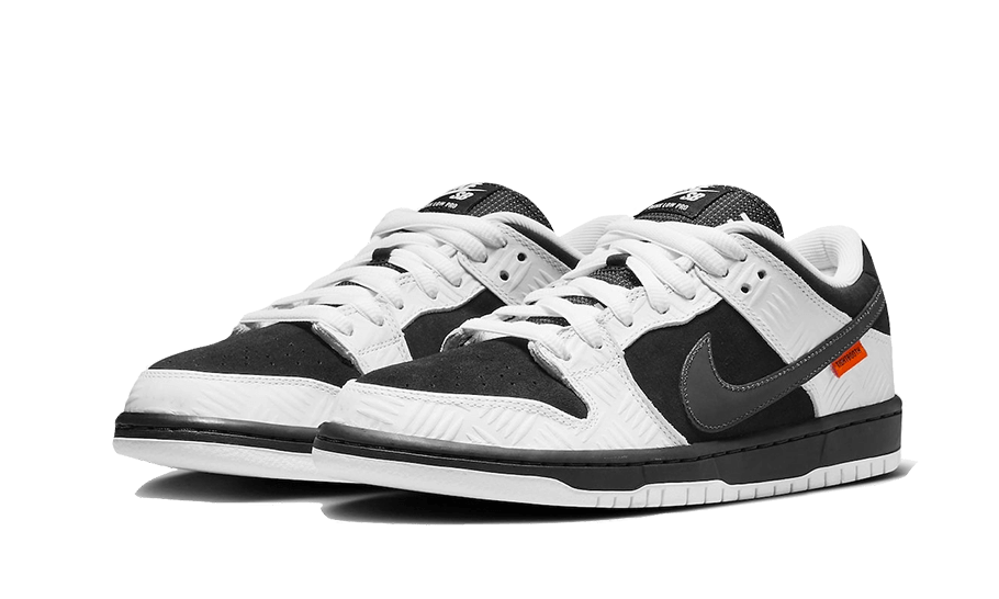 Nike SB Dunk Low TIGHTBOOTH