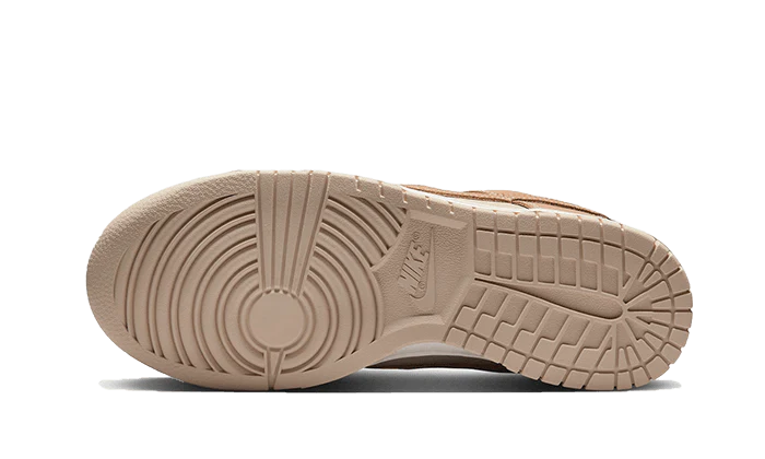 Nike Dunk Low SE Sand Drift (W)